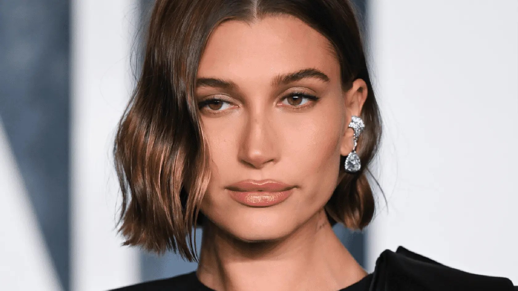 Hailey Bieber je vlasová ikona dnešnej generácie.